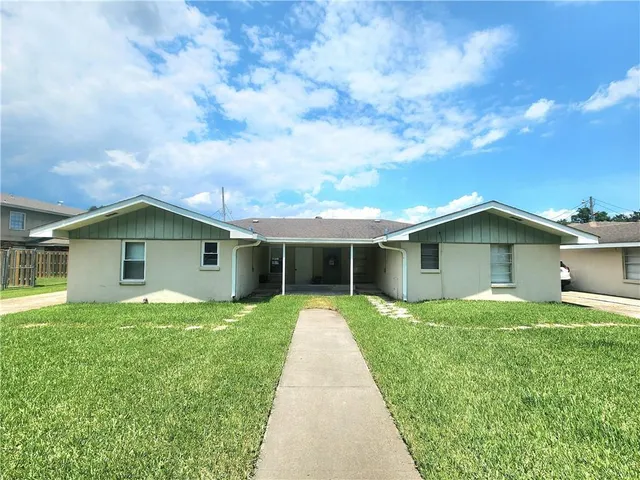 $499,900 | 118-120 East 3rd Street, Belle Chasse, LA 70037