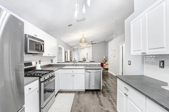 $295,000 | 807 Cape Cod Circle, Valrico, FL 33594