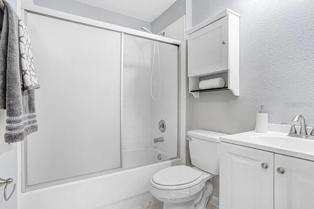 $295,000 | 807 Cape Cod Circle, Valrico, FL 33594