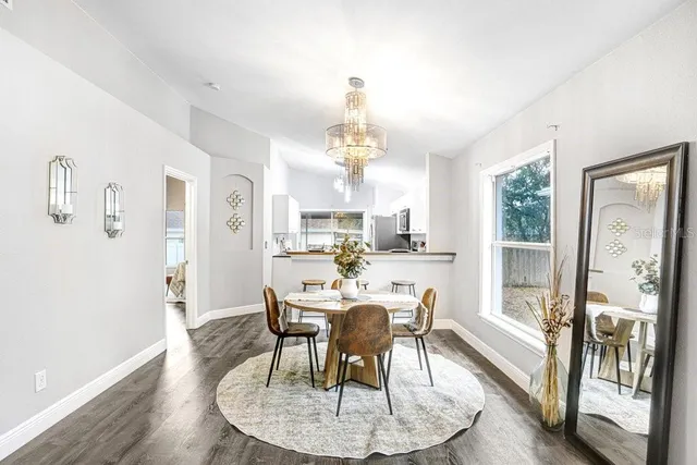 $295,000 | 807 Cape Cod Circle, Valrico, FL 33594