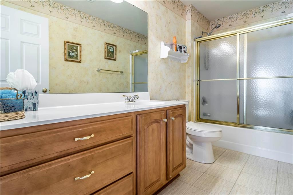 349 Buffalo Ridge Road Canonsburg, PA 15317 - Photo 17 of 25 UPPER LEVEL FULL BATH