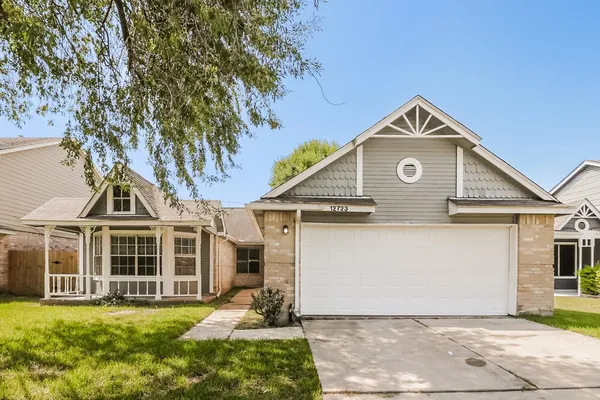$1,940 | 12723 Ashford Knoll Drive, Houston, TX 77082