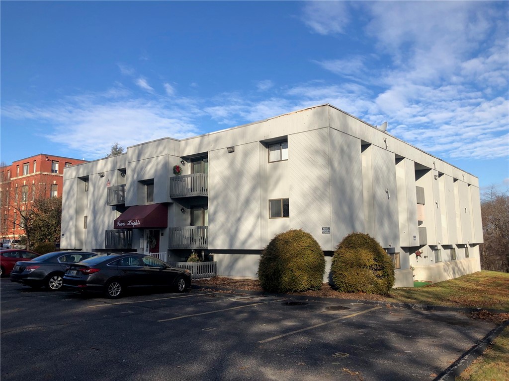 78 St Joseph Street, Unit 6 Woonsocket, RI 02895 - Photo 1 of 12