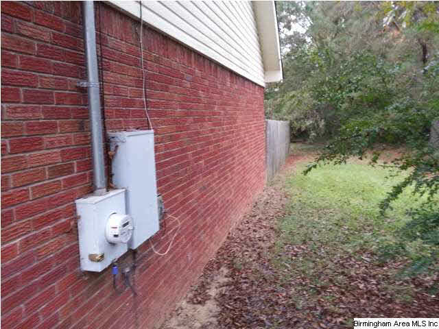 914 Wilson Road Aliceville, AL 35442 - Photo 2 of 7