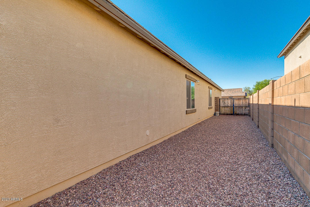 7615 West Carter Road Laveen, AZ 85339 - Photo 32 of 34 a view of a backyard