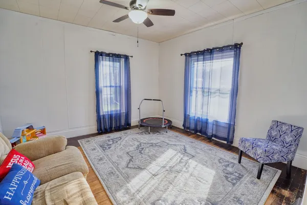 $184,900 | 330 Cleveland Street, Nashville, MI 49073