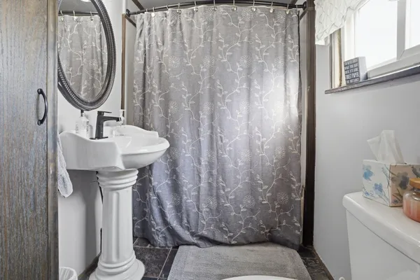 $184,900 | 330 Cleveland Street, Nashville, MI 49073