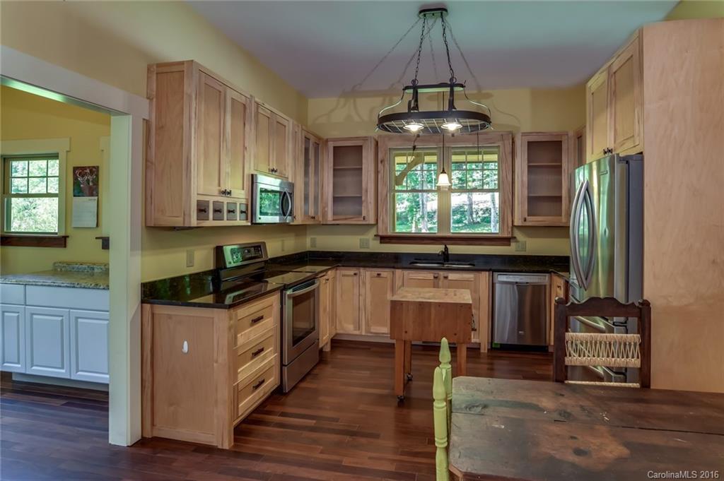525 Braewick Road Tryon, NC 28782 - Photo 5 of 24 Gallery Image 5