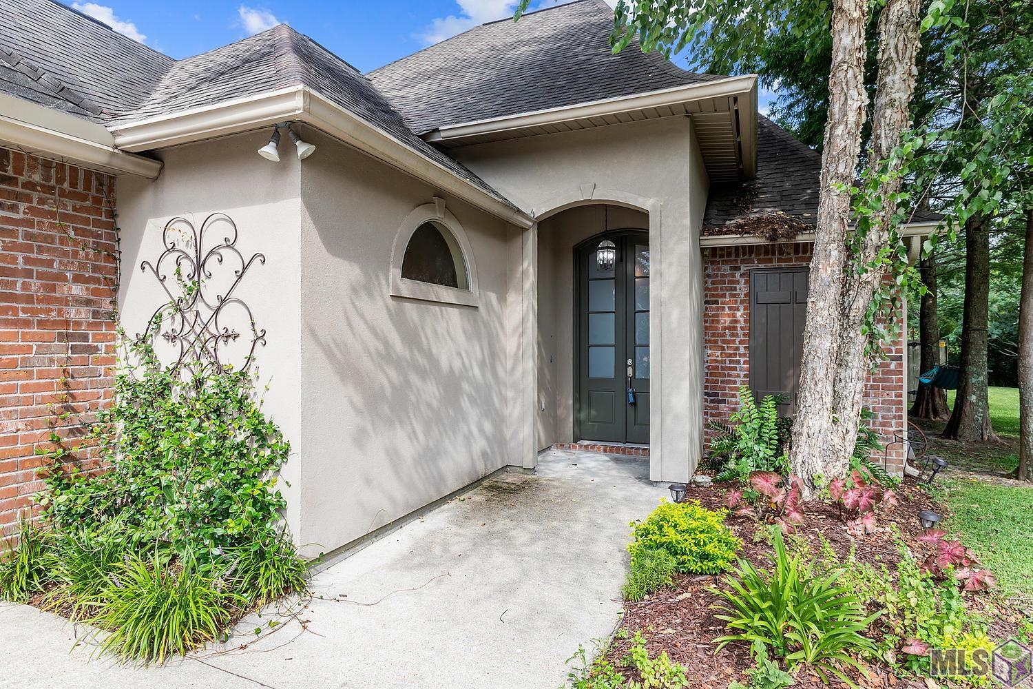 14507 Brook Spring Avenue Baton Rouge, LA 70816 - Photo 3 of 13 Gallery Image 3