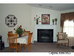 2913 Cronin Drive Springfield, IL 62711 - Photo 3 of 8