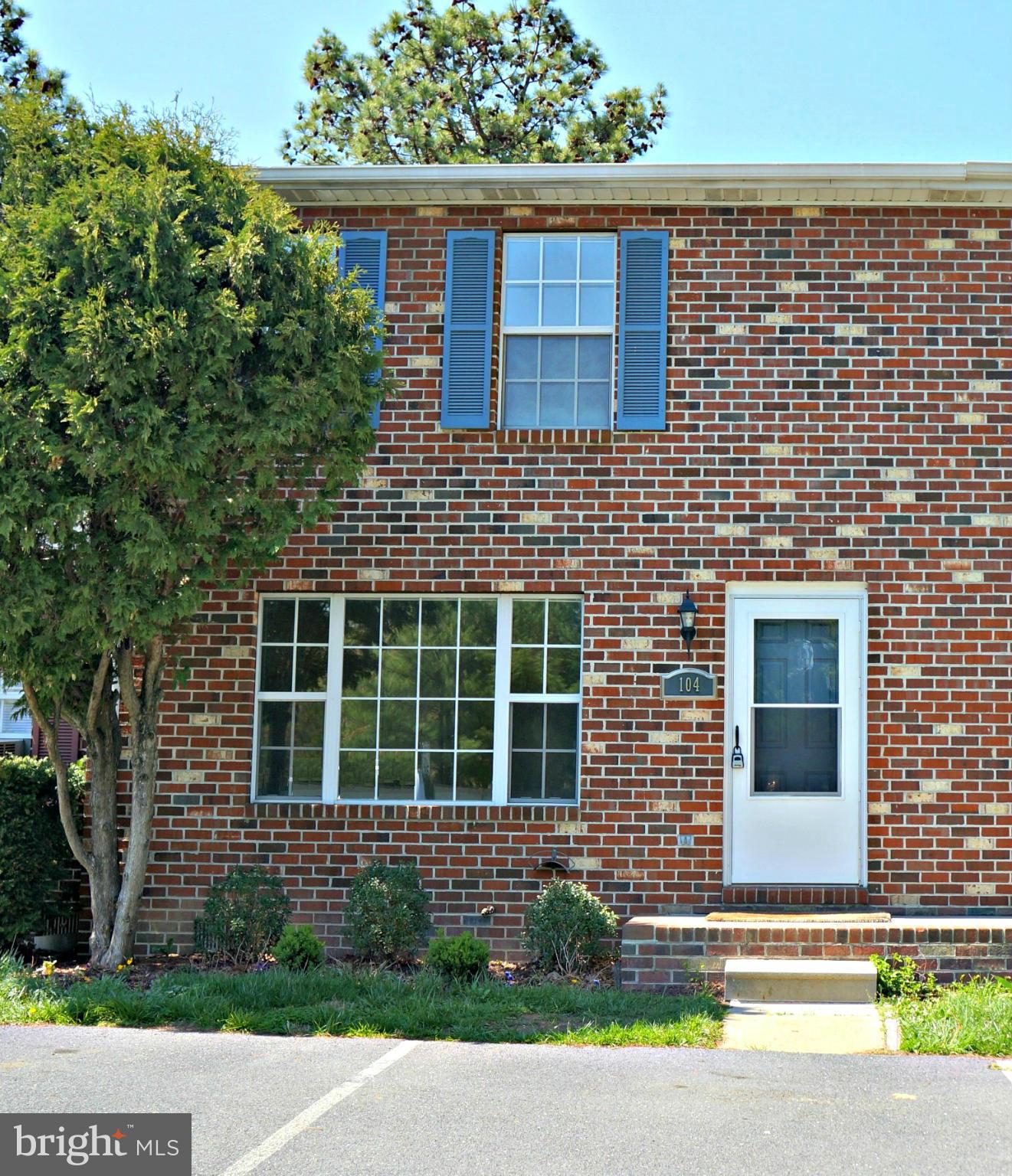 104 Brunswick Road Stephens City, VA 22655 - Photo 1 of 16 Exterior (Front)
