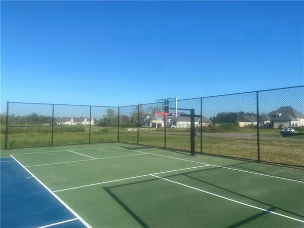 $179,000 | 207 Cypress Crossing Drive, Belle Chasse, LA 70037