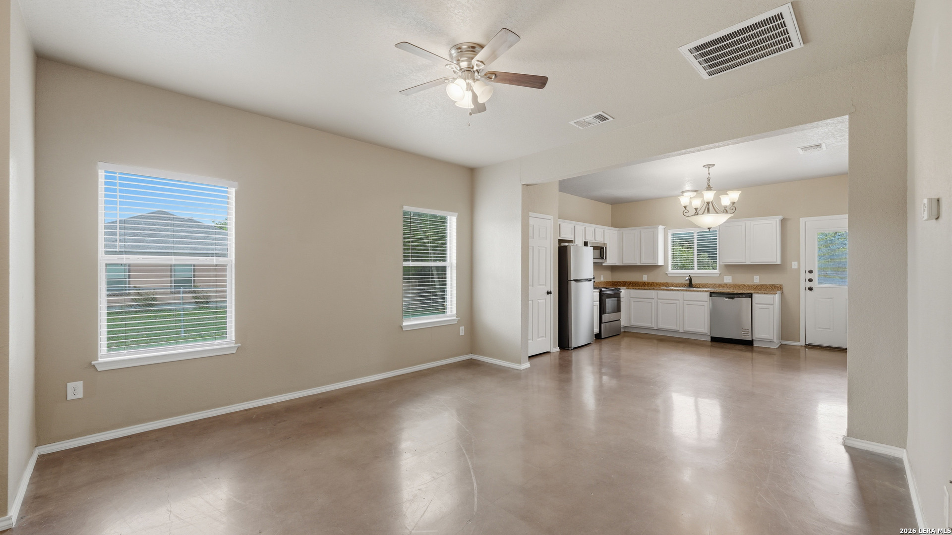 145 Rosedale Avenue New Braunfels, TX 78130 - Photo 4 of 30