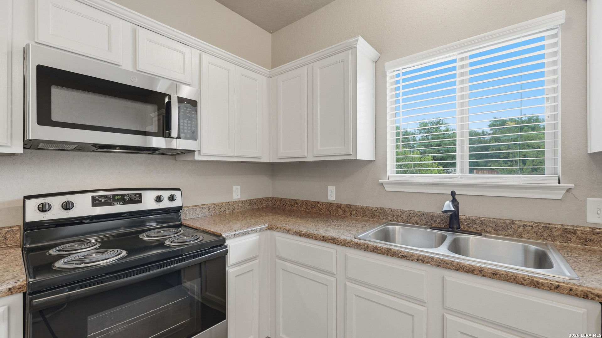 145 Rosedale Avenue New Braunfels, TX 78130 - Photo 10 of 30