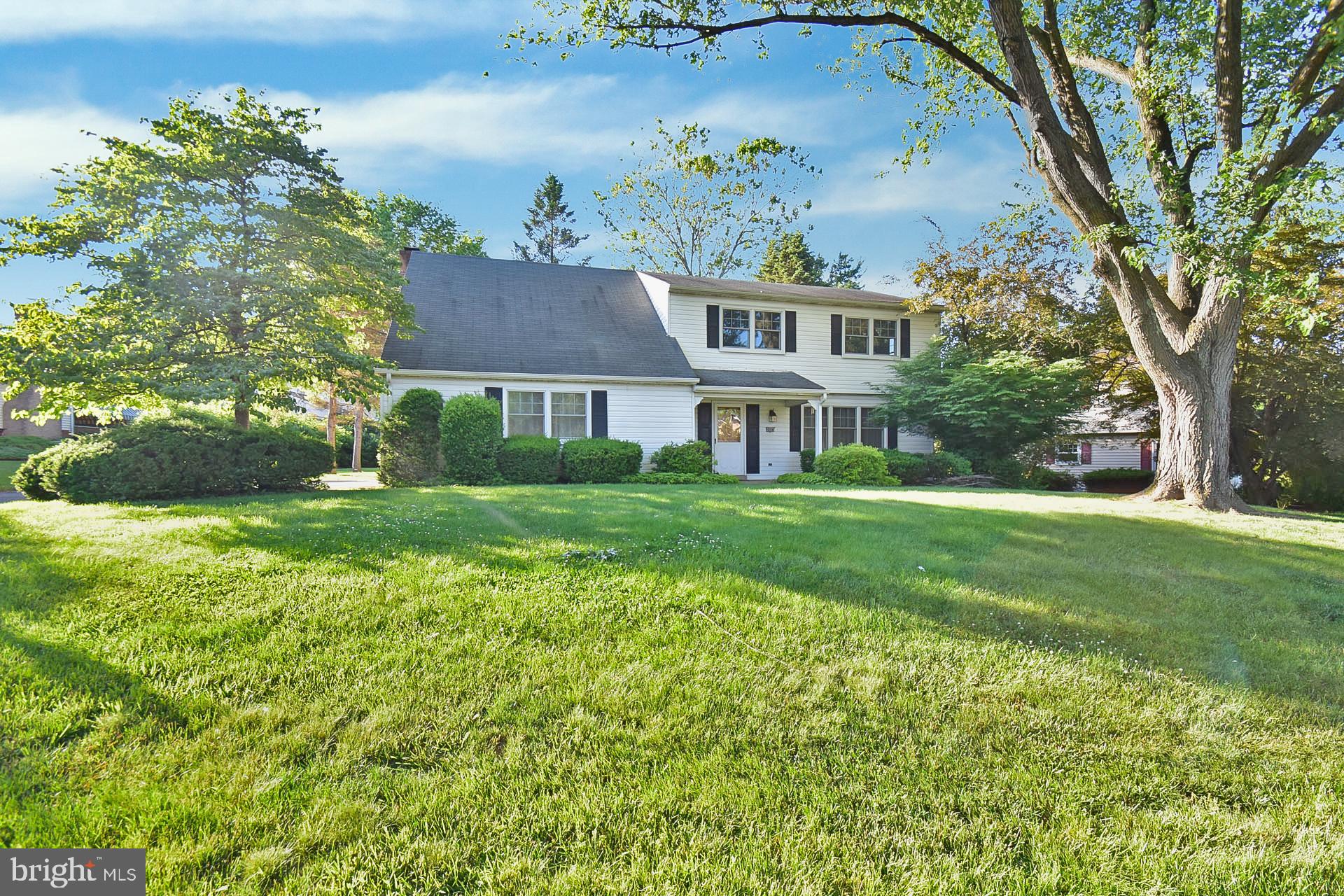 2083 Hilltop Road Bethlehem, PA 18015 - Photo 1 of 26 Gallery Image 1