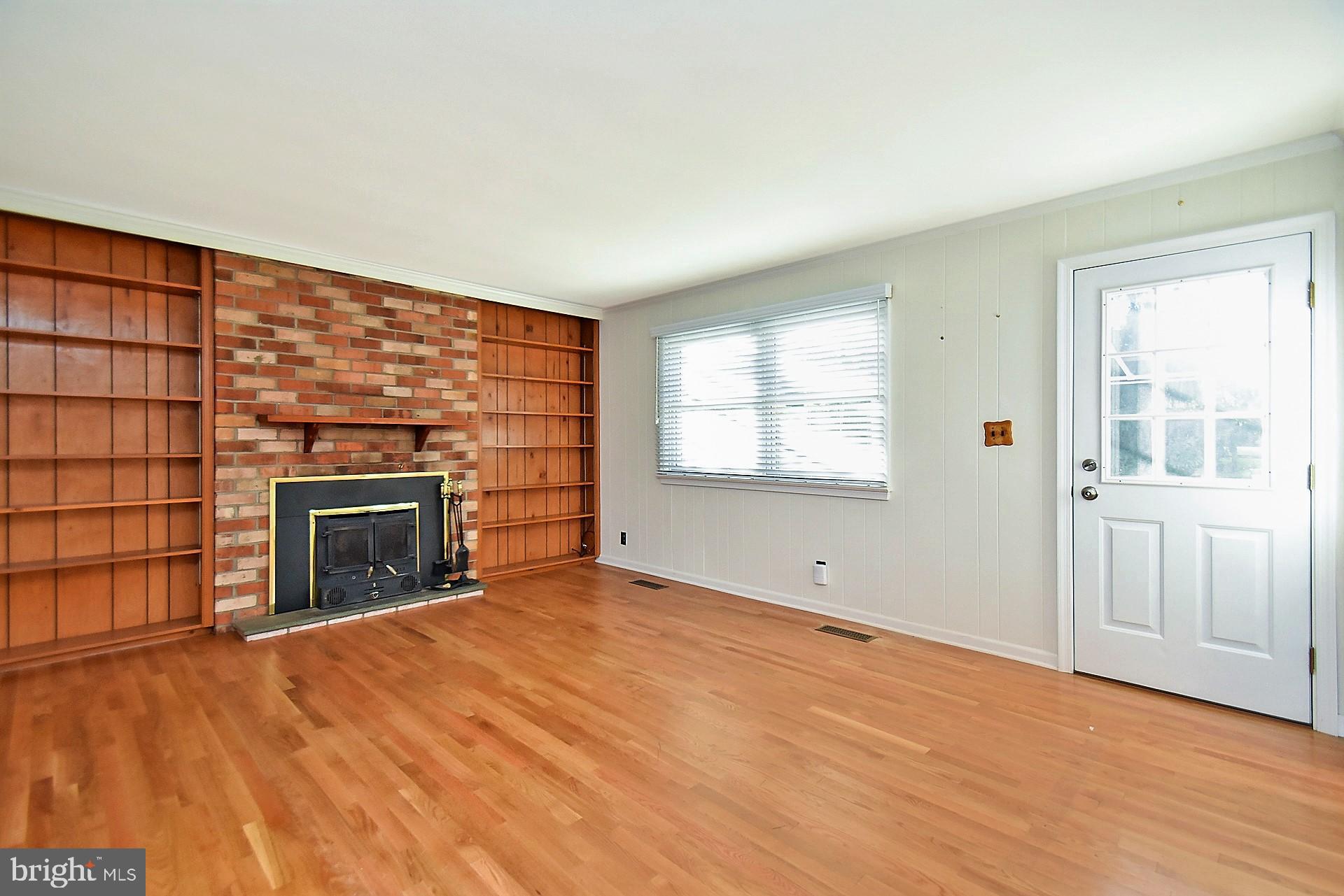 2083 Hilltop Road Bethlehem, PA 18015 - Photo 13 of 26 Gallery Image 13