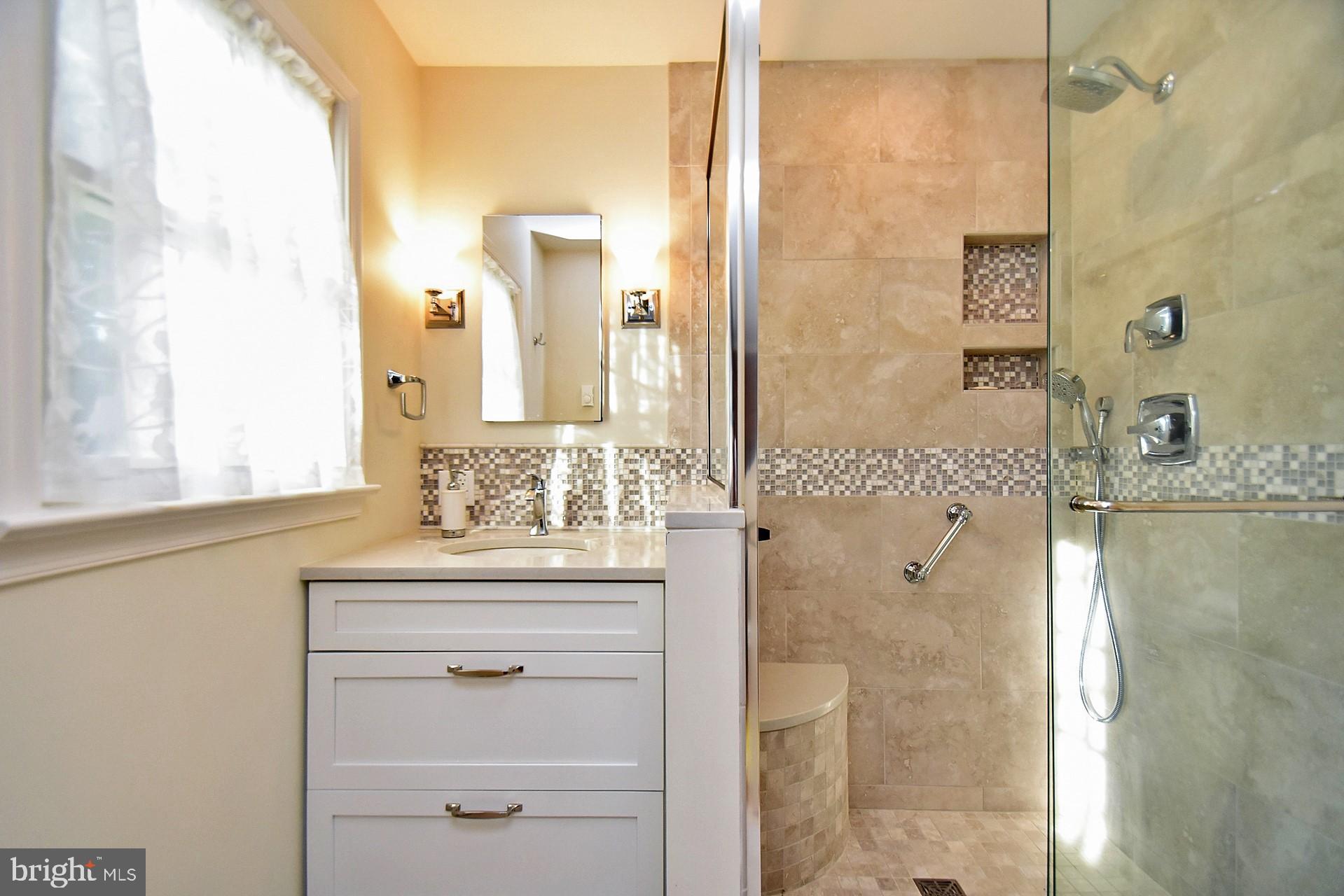 2083 Hilltop Road Bethlehem, PA 18015 - Photo 15 of 26 Gallery Image 15