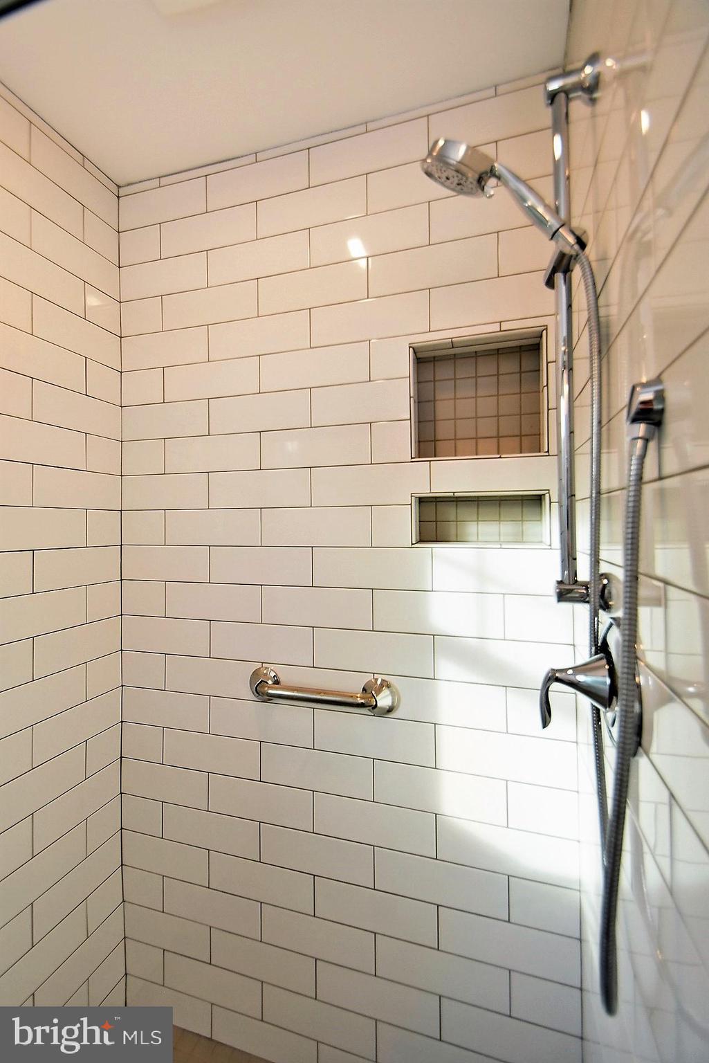 2083 Hilltop Road Bethlehem, PA 18015 - Photo 19 of 26 Gallery Image 19