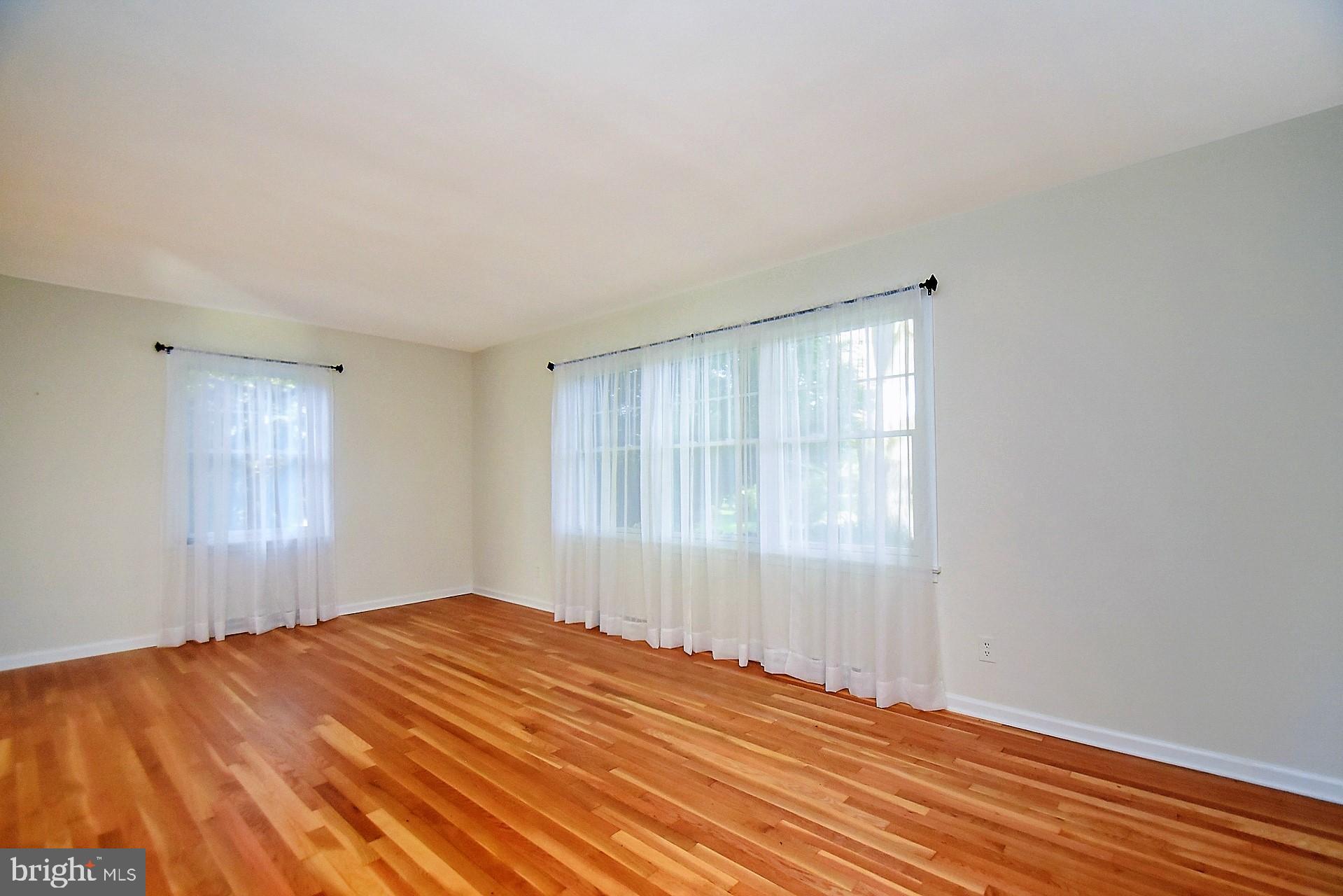 2083 Hilltop Road Bethlehem, PA 18015 - Photo 6 of 26 Gallery Image 6