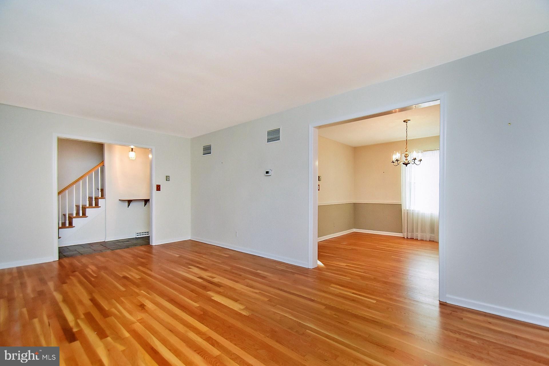 2083 Hilltop Road Bethlehem, PA 18015 - Photo 7 of 26 Gallery Image 7