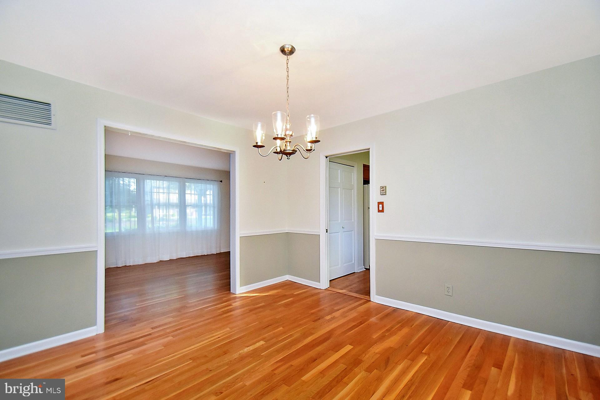 2083 Hilltop Road Bethlehem, PA 18015 - Photo 9 of 26 Gallery Image 9