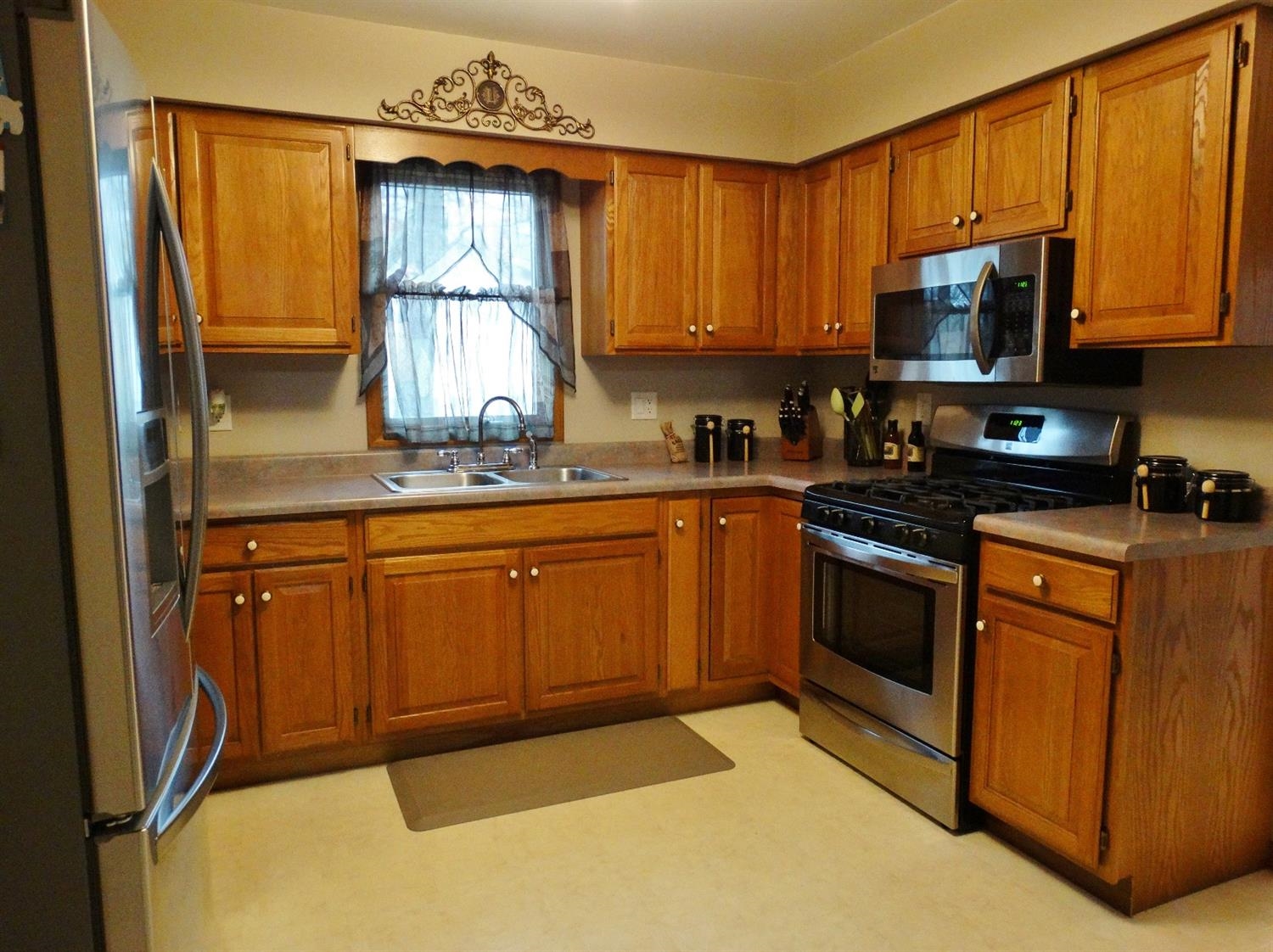11712 Candlewick Road South Demotte, IN 46310 - Photo 6 of 10 1500x1122