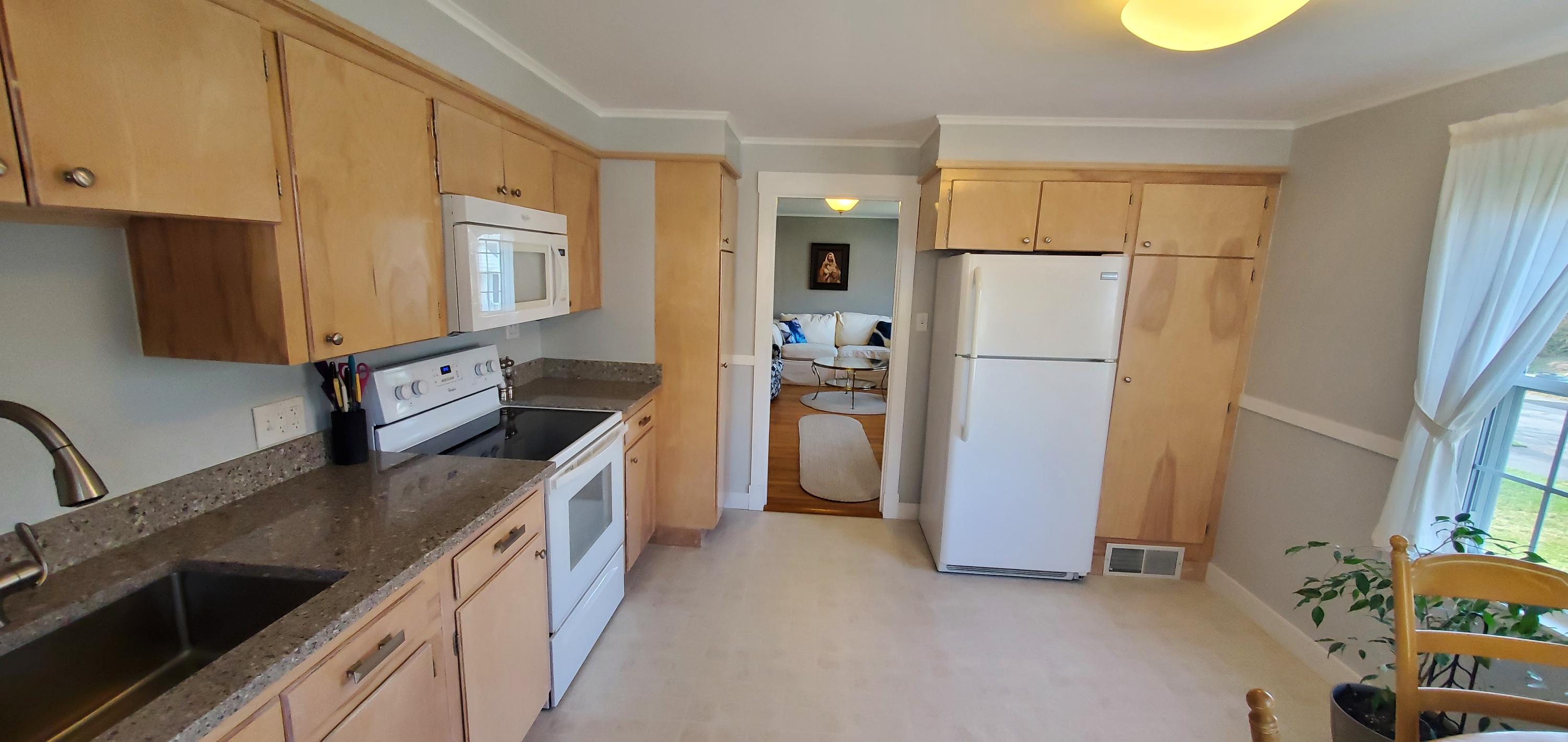 142 Colonial Road Portland, ME 04102 - Photo 8 of 19 20201025_124631
