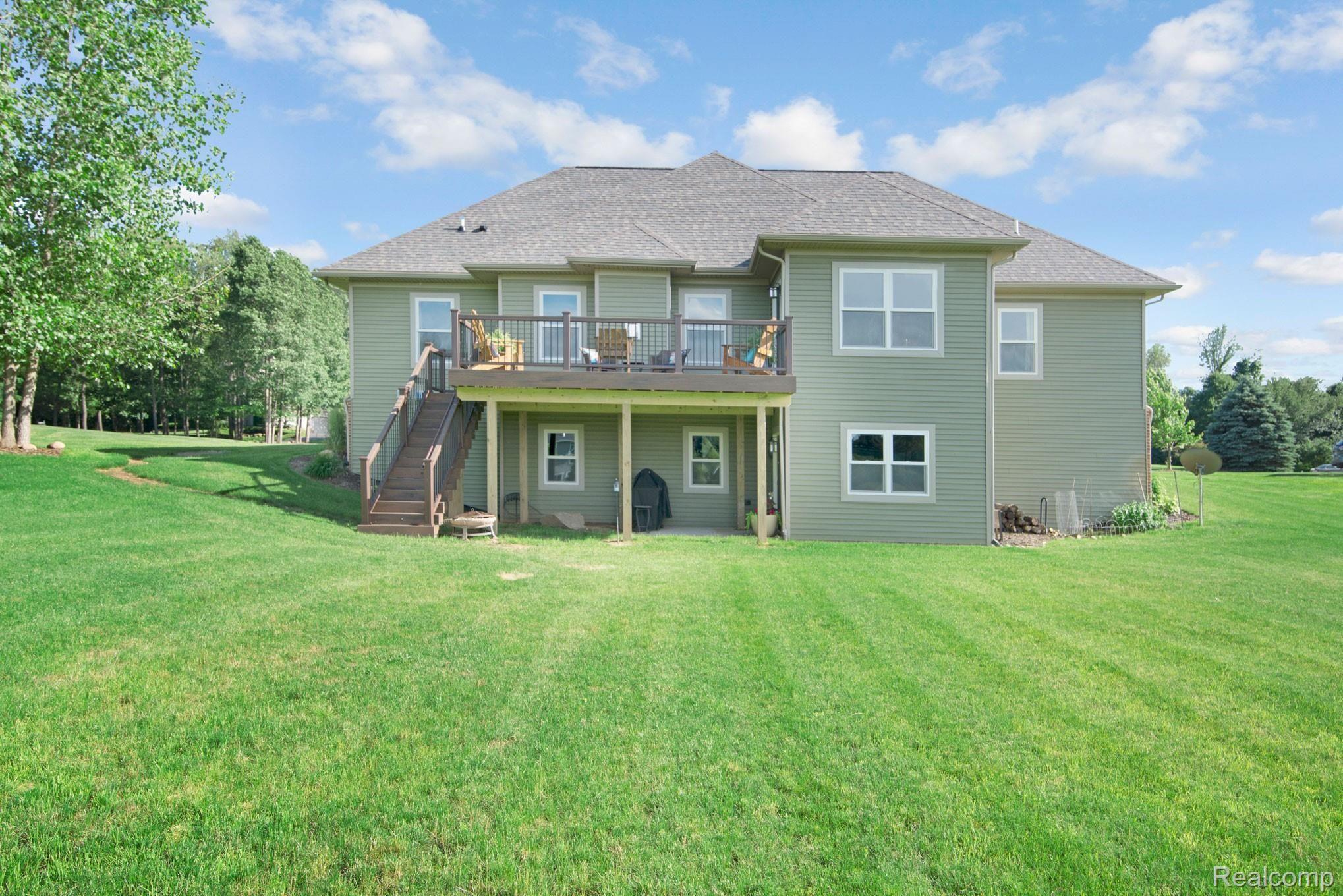 1898 Sundance Ridge Howell, MI 48843 - Photo 16 of 27 Photo-Jun-26,-5-50-11-PM.jpg