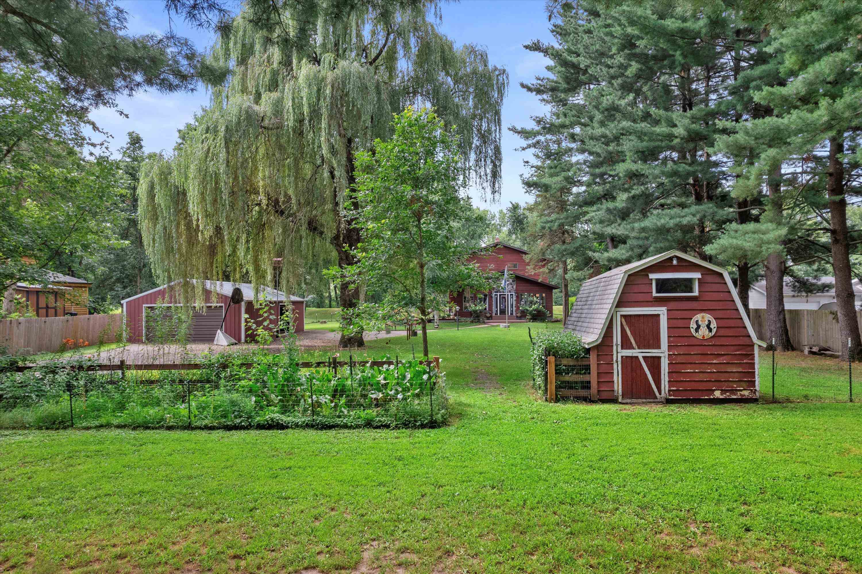 W12105 Jenicek Road Portage, WI 53901 - Photo 2 of 40