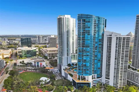 $1,295,000 | 333 Las Olas Way, Unit 1207, Fort Lauderdale, FL 33301