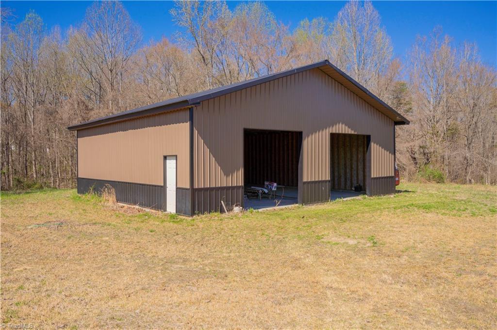 2536 Tyro Road Lexington, NC 27295 - Photo 4 of 41 Metal building