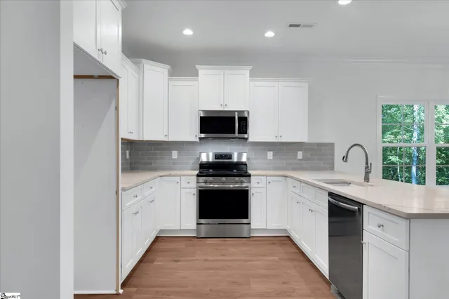 $487,750 | 122 Harvest Drive, Easley, SC 29640