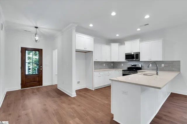 $487,750 | 122 Harvest Drive, Easley, SC 29640