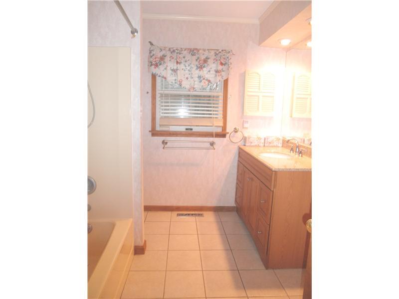 229 McKenzie Road Clinton, PA 15026 - Photo 21 of 25 Full Bath.