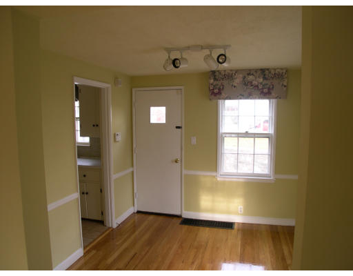 9 Regent Road Malden, MA 02148 - Photo 4 of 9 Gallery Image 4