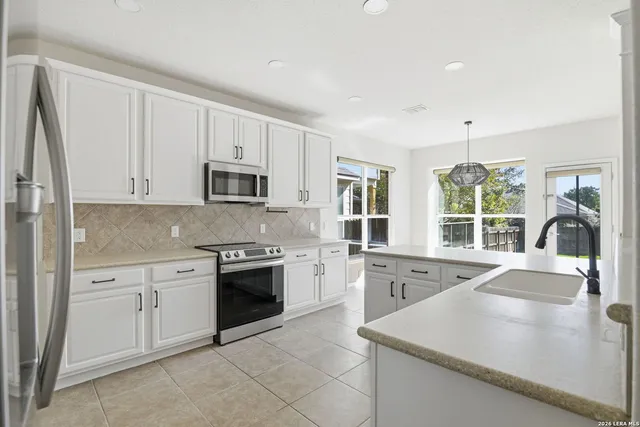 $3,200 | 1222 Wilder Pond, San Antonio, TX 78260