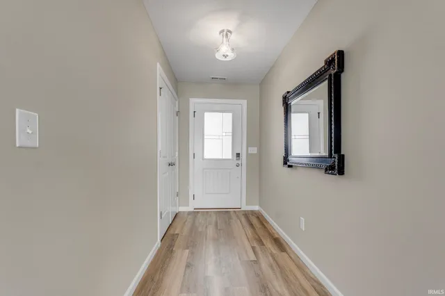 $339,900 | 13527 Outpost Lodge Road, Roanoke, IN 46783