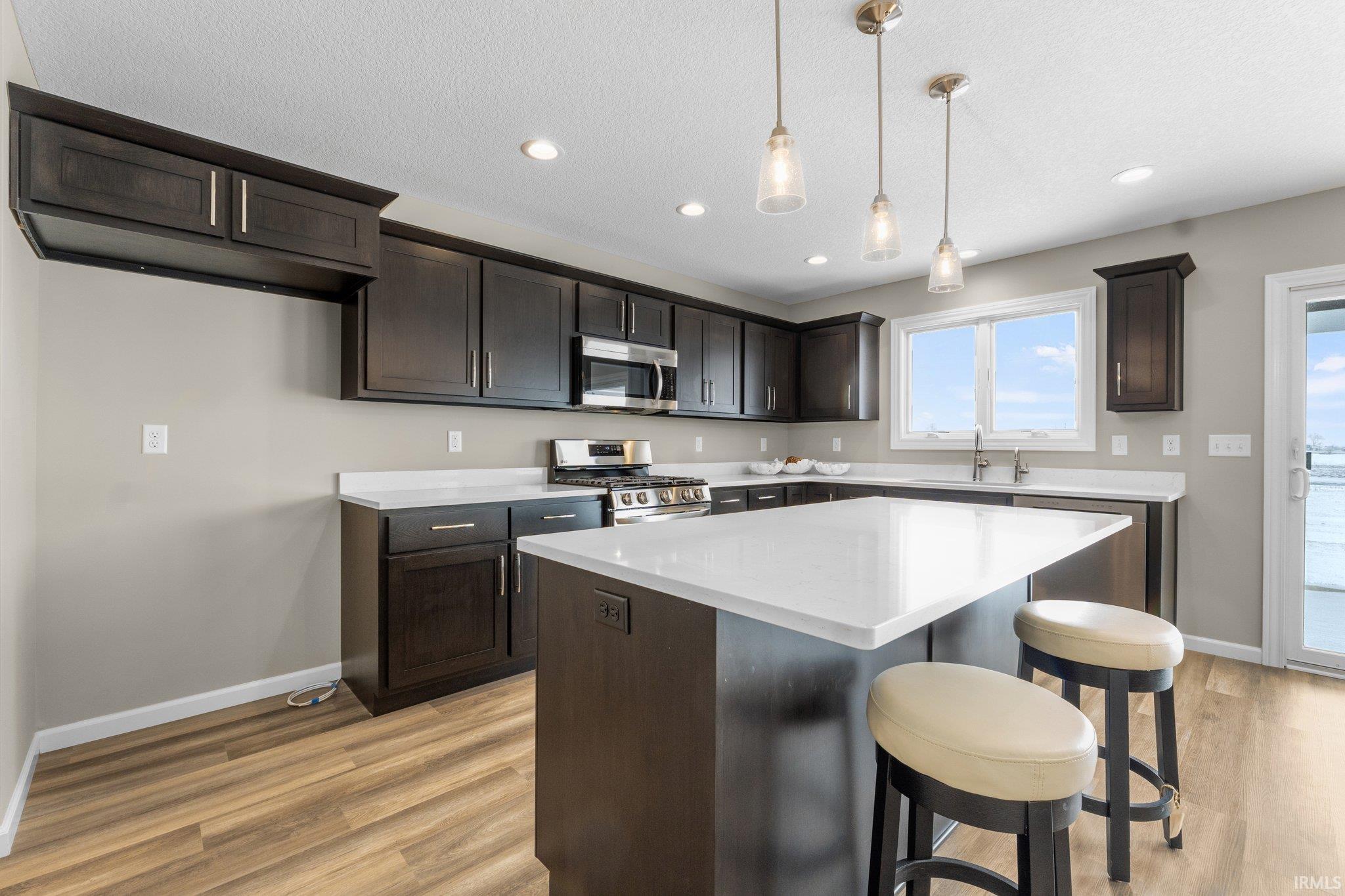 13527 Outpost Lodge Road Roanoke, IN 46783 - Photo 5 of 34