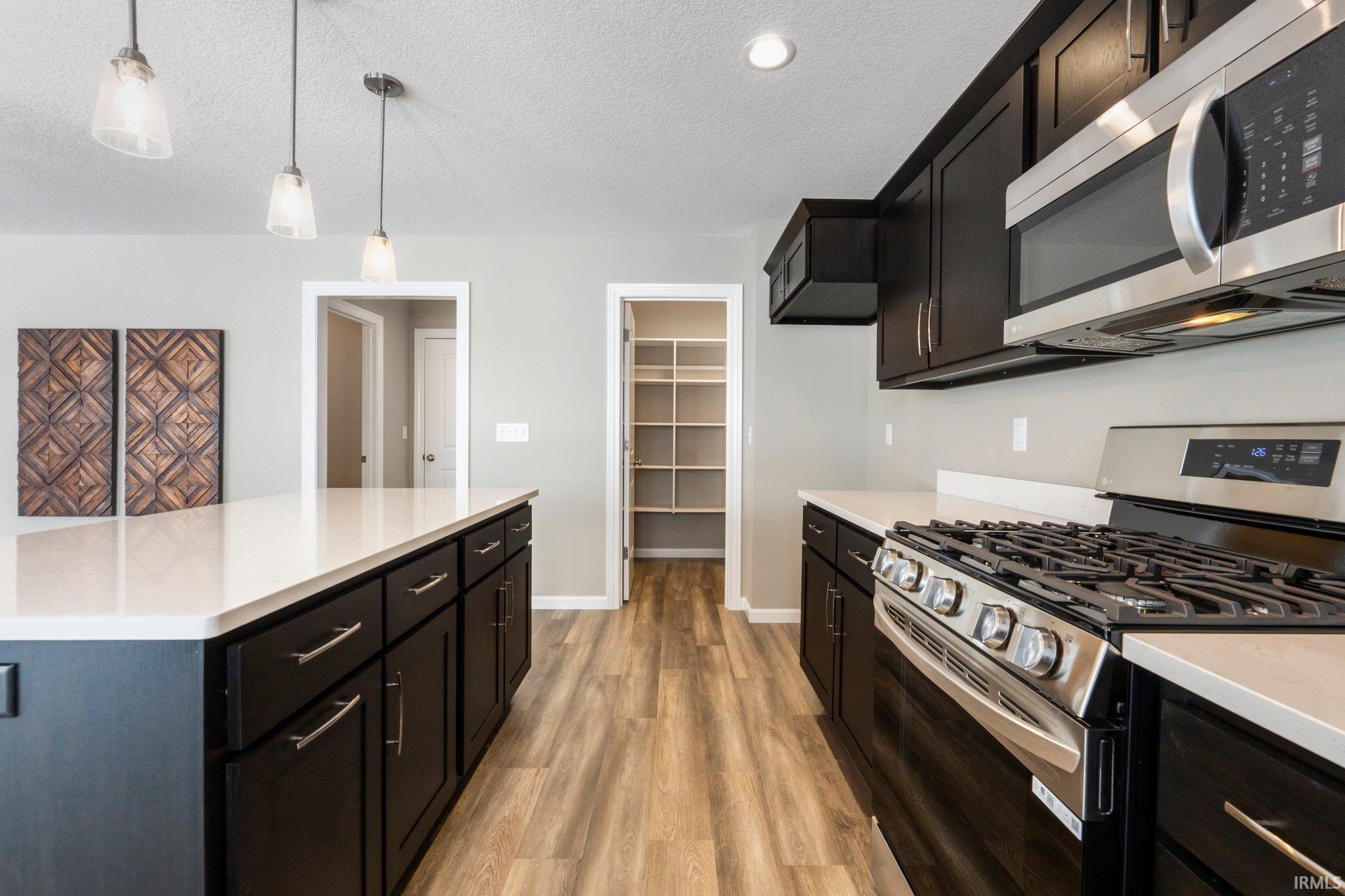 13527 Outpost Lodge Road Roanoke, IN 46783 - Photo 6 of 34