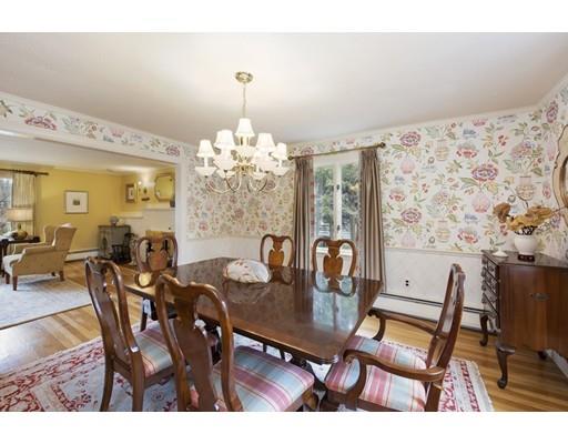 31 Ginn Road Winchester, MA 01890 - Photo 5 of 22