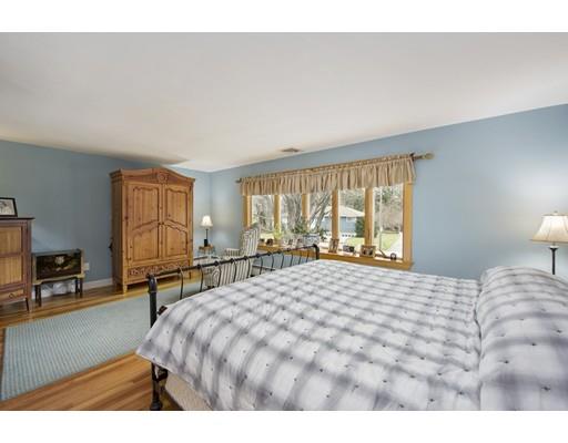 31 Ginn Road Winchester, MA 01890 - Photo 10 of 22