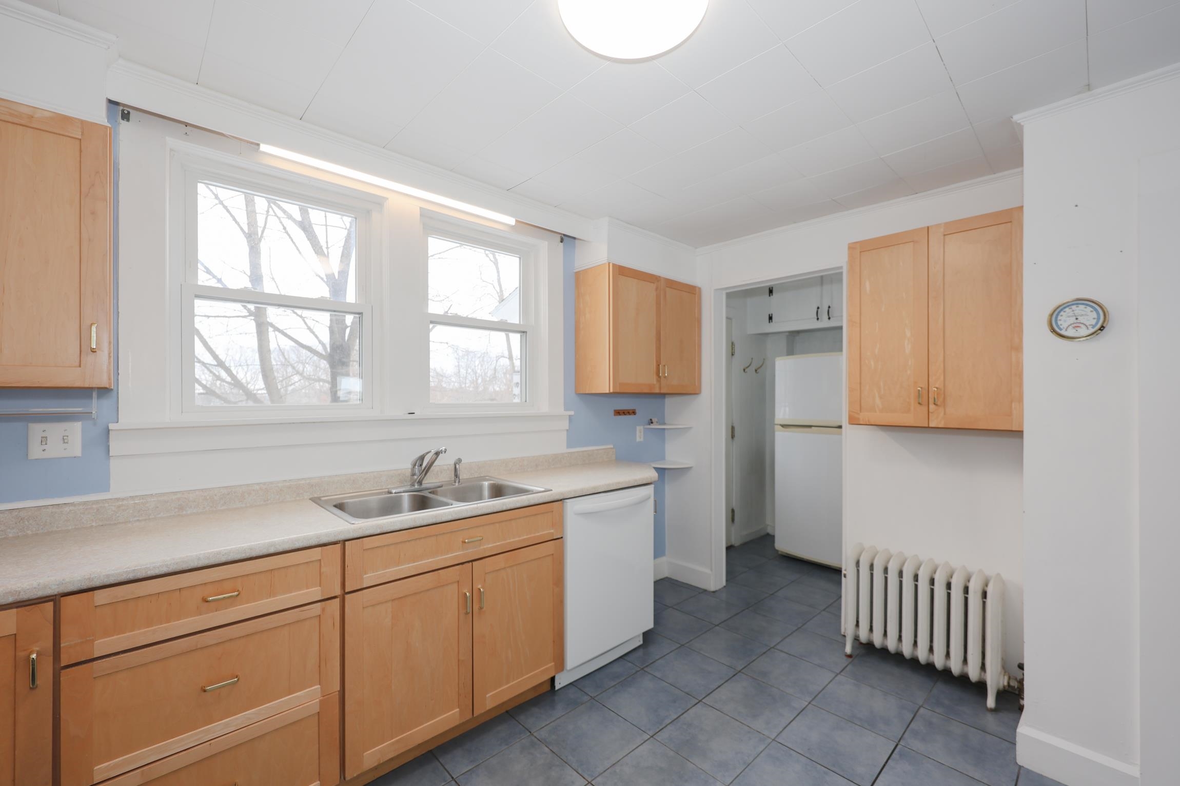 30 Baker Street Hudson, NH 03051 - Photo 11 of 48