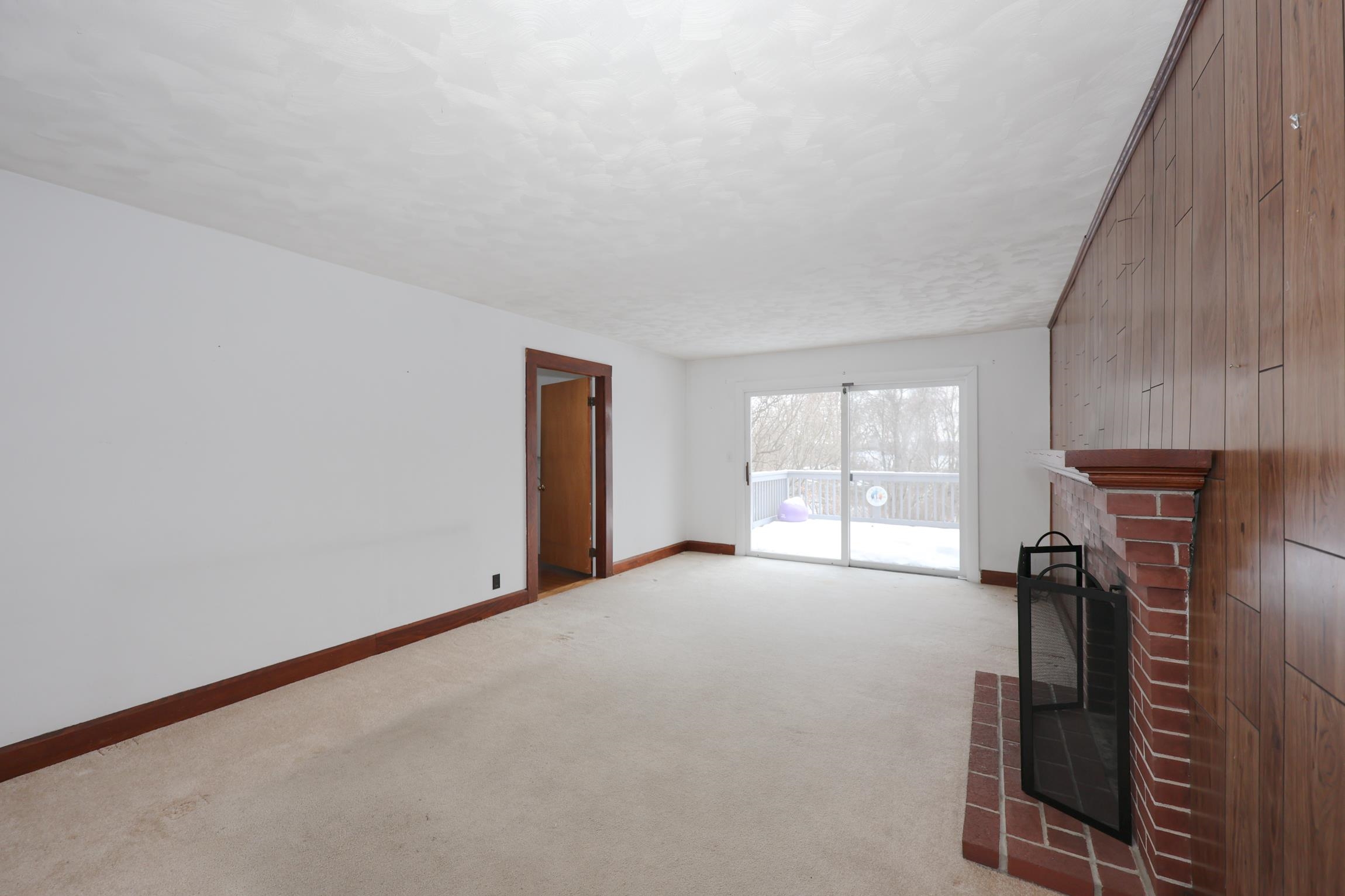 30 Baker Street Hudson, NH 03051 - Photo 15 of 48