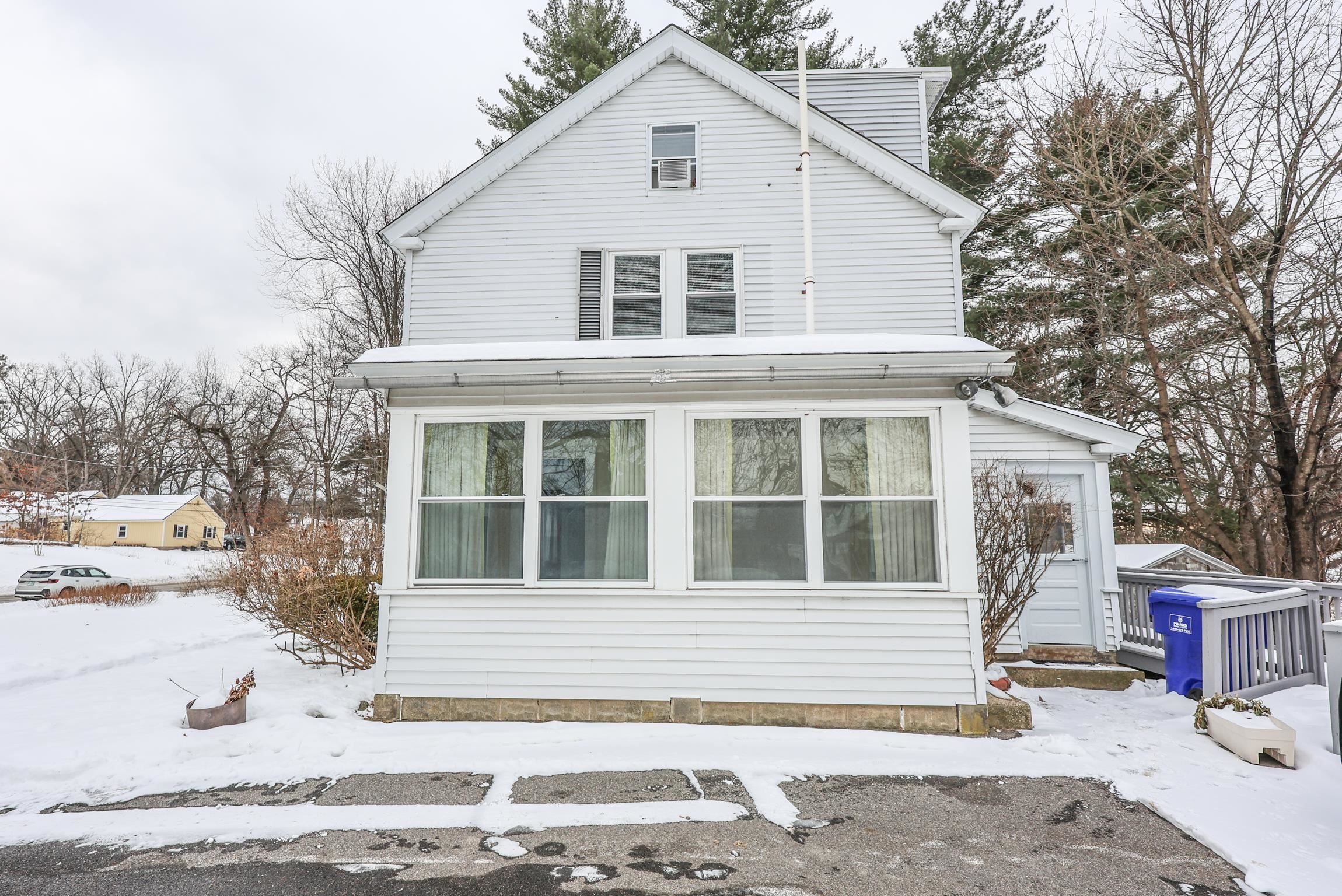 30 Baker Street Hudson, NH 03051 - Photo 4 of 48