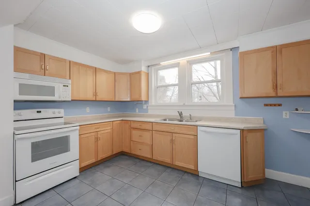 $549,990 | 30 Baker Street, Hudson, NH 03051