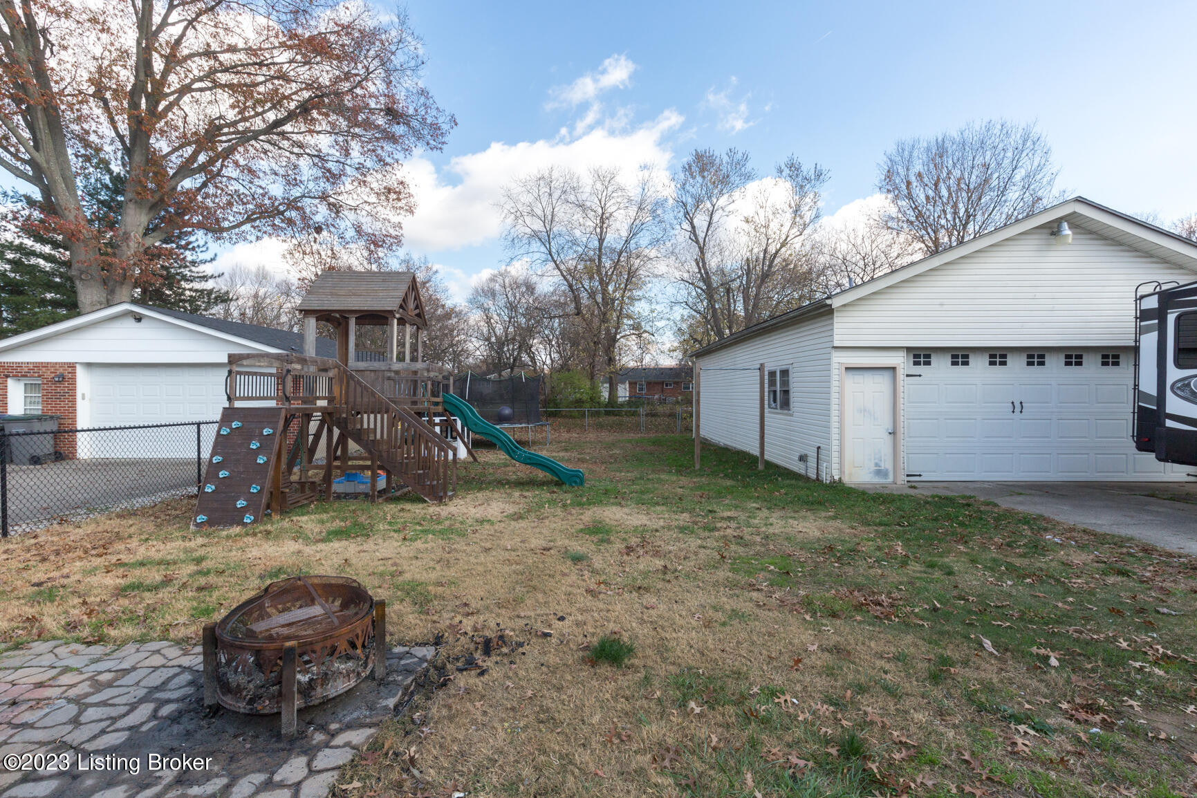 7913 Bluebonnet Road Louisville, KY 40258 - Photo 46 of 50 7913 Blue Bonnet-47