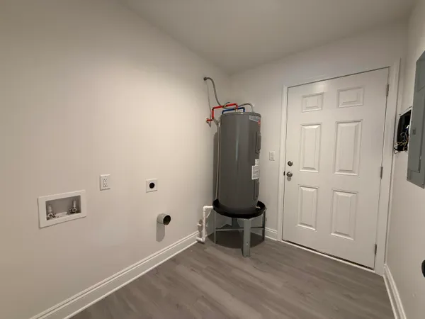 $1,300 | 32 Constitution Avenue, Unit AB, DeFuniak Springs, FL 32433