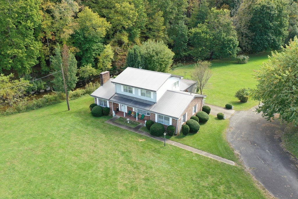 427 Cliffview Road Galax, VA 24333 - Photo 14 of 33 Gallery Image 14
