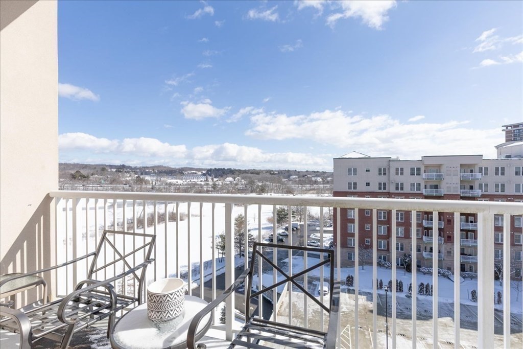 36 Village Road, Unit 706 Middleton, MA 01949 - Photo 33 of 42 a view of a balcony with city view