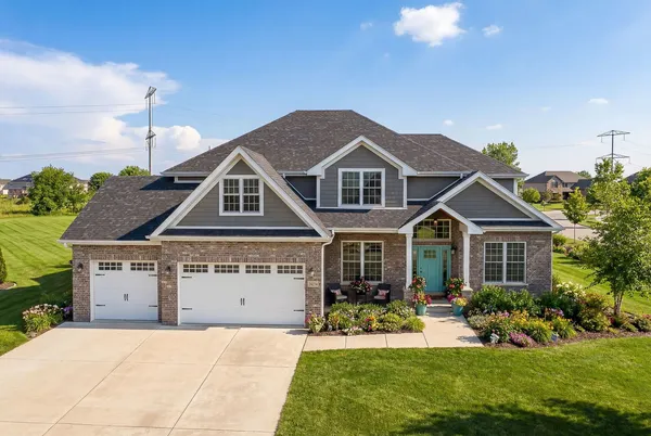 $689,900 | 24234 Sunset Lakes Drive, Manhattan, IL 60442